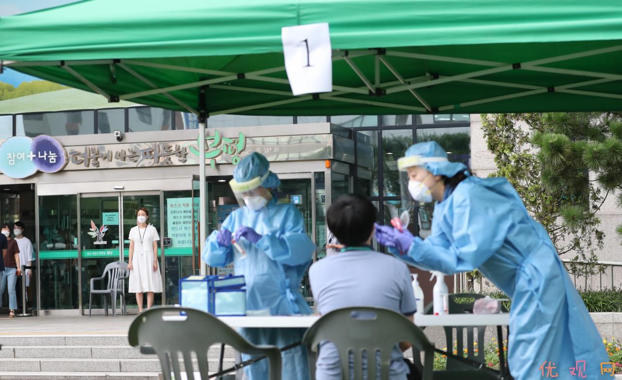 ▲▼新冠肺炎确诊患者持续在南韩各地扩散。（图／达志影像）